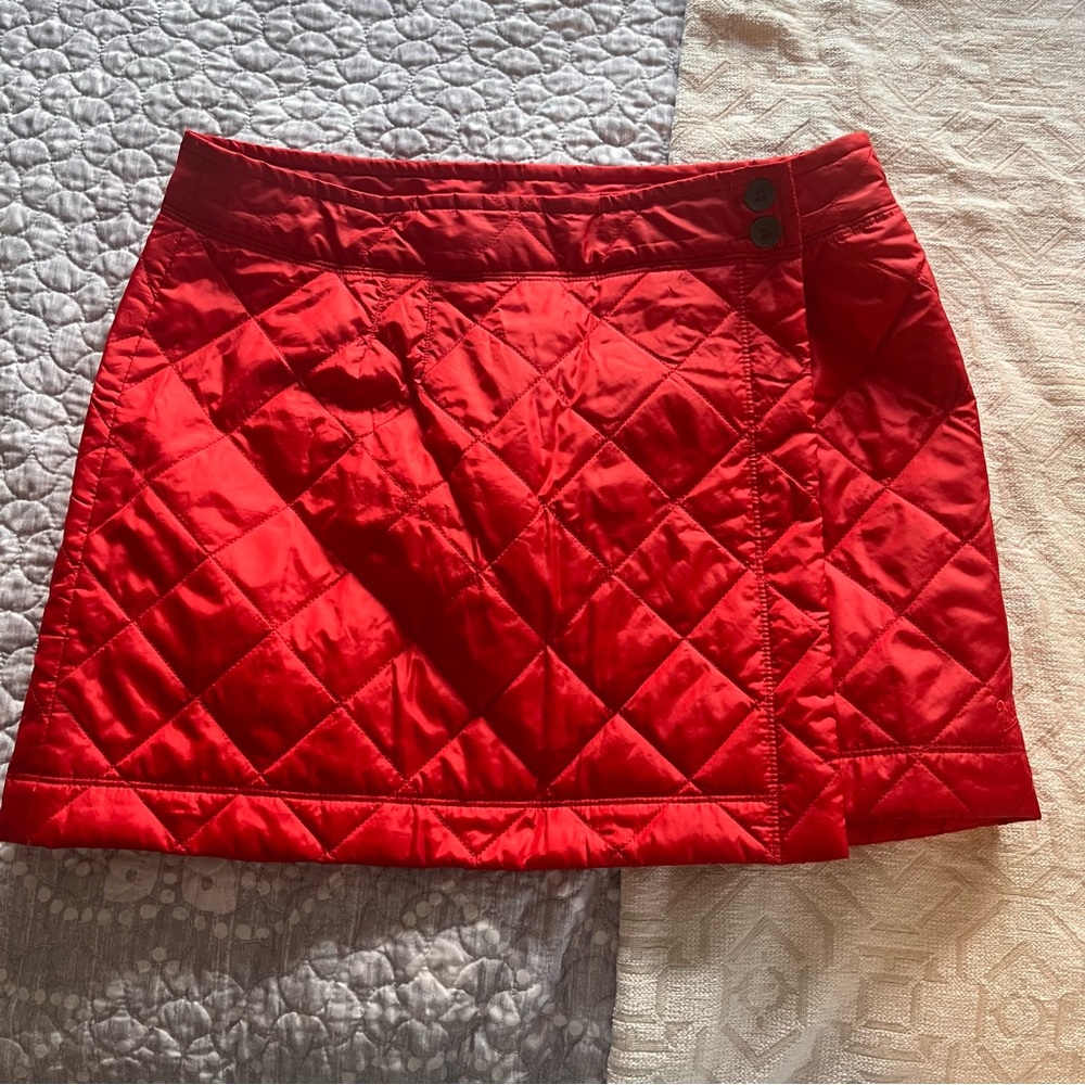 Woolrich Red Quilted Mini Skirt, women’s size 8.